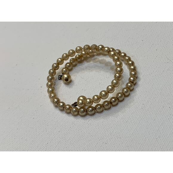 Vintage Pearl Wrap Bracelet Expandable Memory Wire Toddler Child Small - Picture 5 of 15